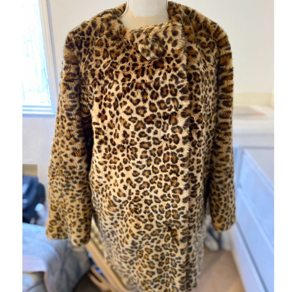 MANGO SUIT Paris Thick Leopard Faux Fur Coat/Jacket - Size S - EUC